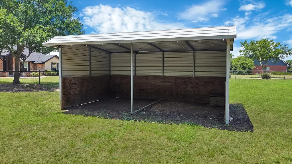411 N Oak Branch Road Waxahachie TX 75167
