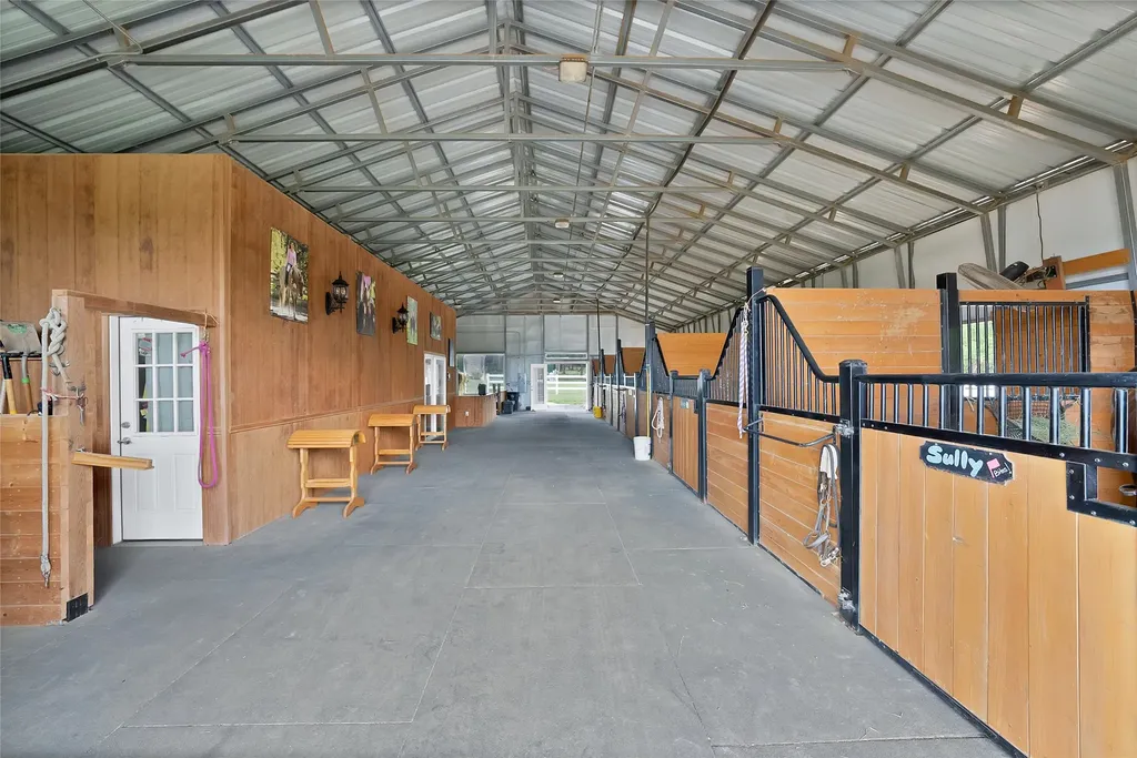 411 N Oak Branch Road Waxahachie TX 75167