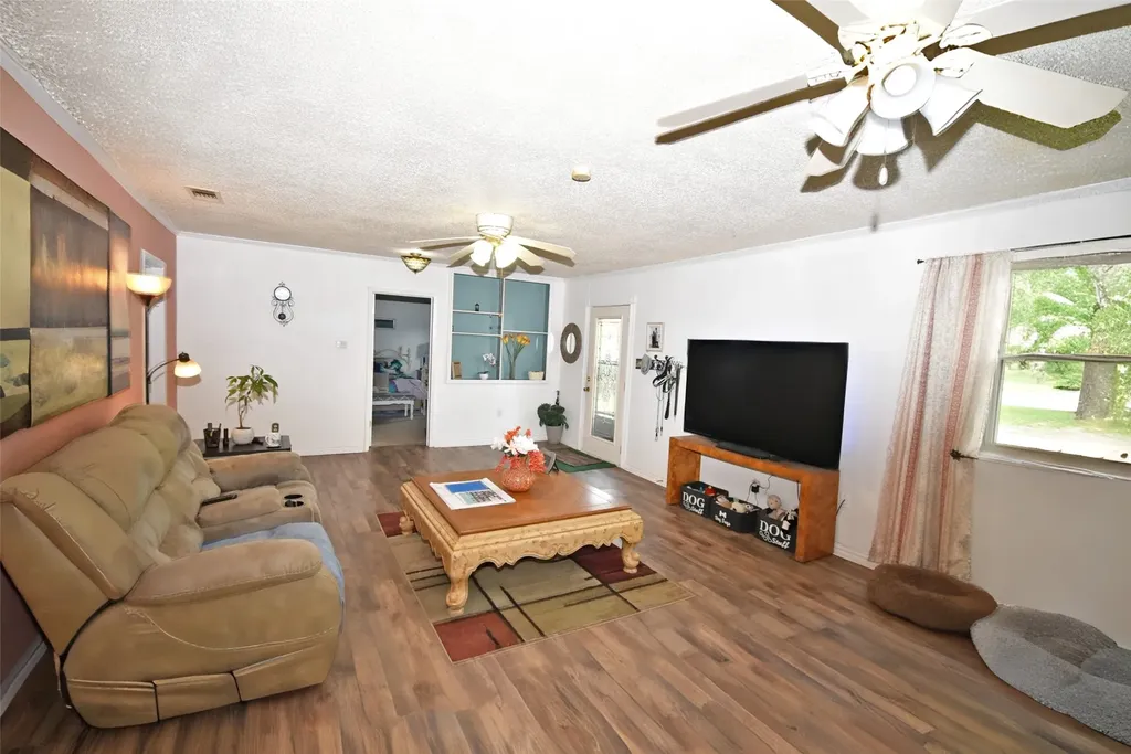 411 N Winnsboro Street Quitman TX 75783