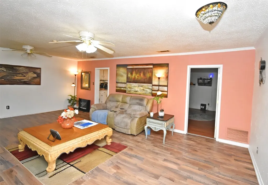411 N Winnsboro Street Quitman TX 75783