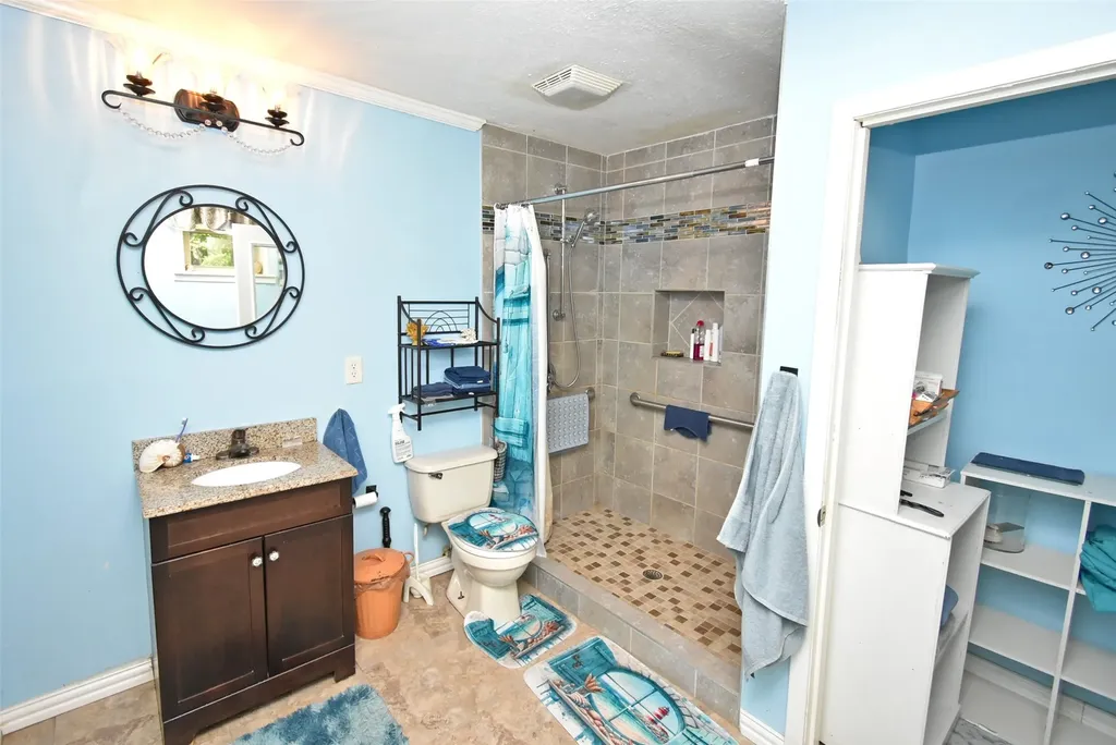 411 N Winnsboro Street Quitman TX 75783