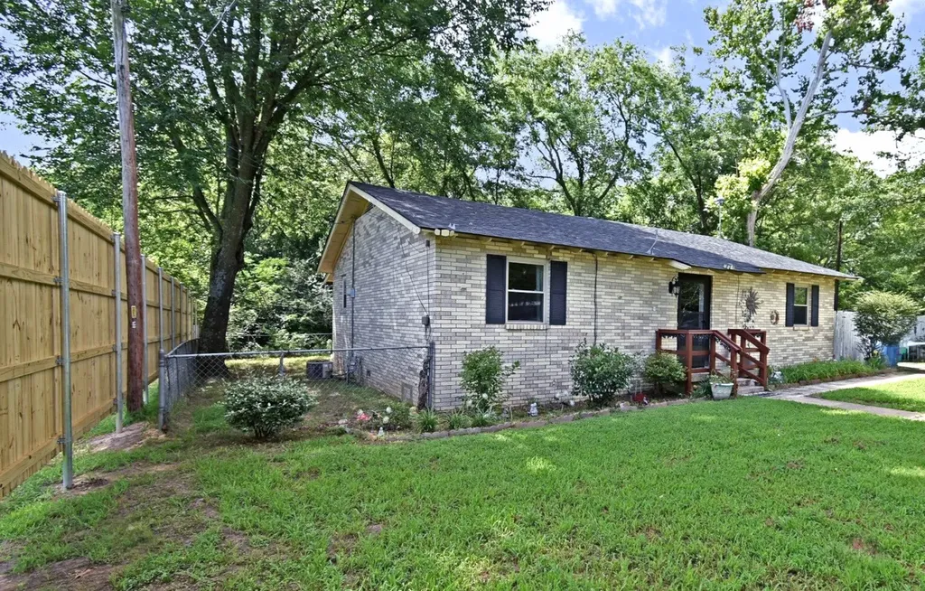 411 N Winnsboro Street Quitman TX 75783
