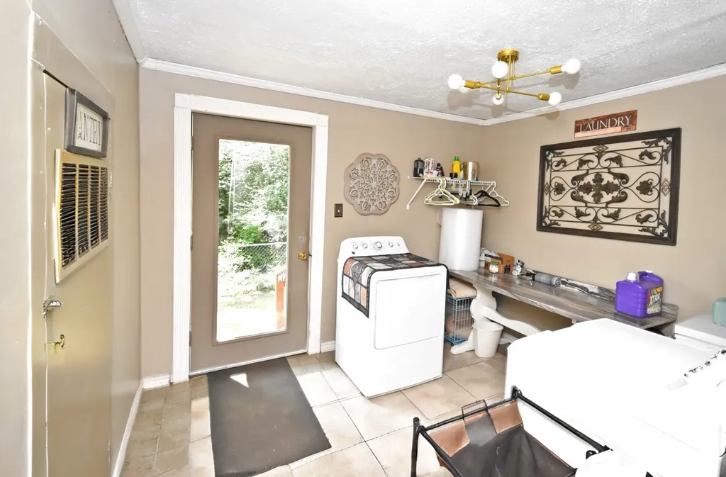 411 N Winnsboro Street Quitman TX 75783