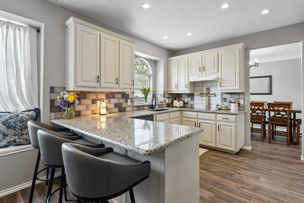 2813 Flint Rock Drive Fort Worth TX 76131
