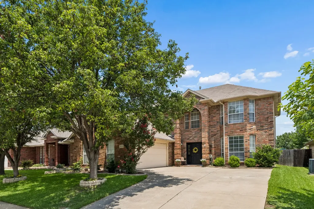 2813 Flint Rock Drive Fort Worth TX 76131