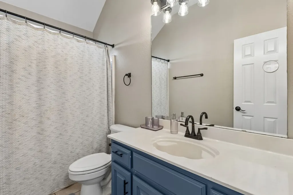 2813 Flint Rock Drive Fort Worth TX 76131
