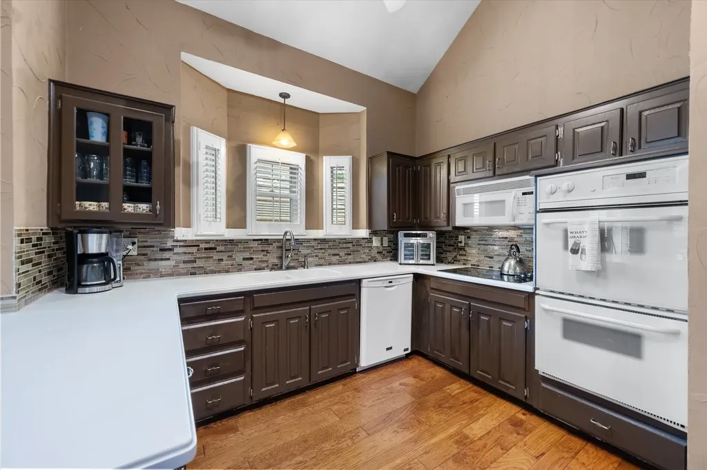 705 Kyle Drive Arlington TX 76011