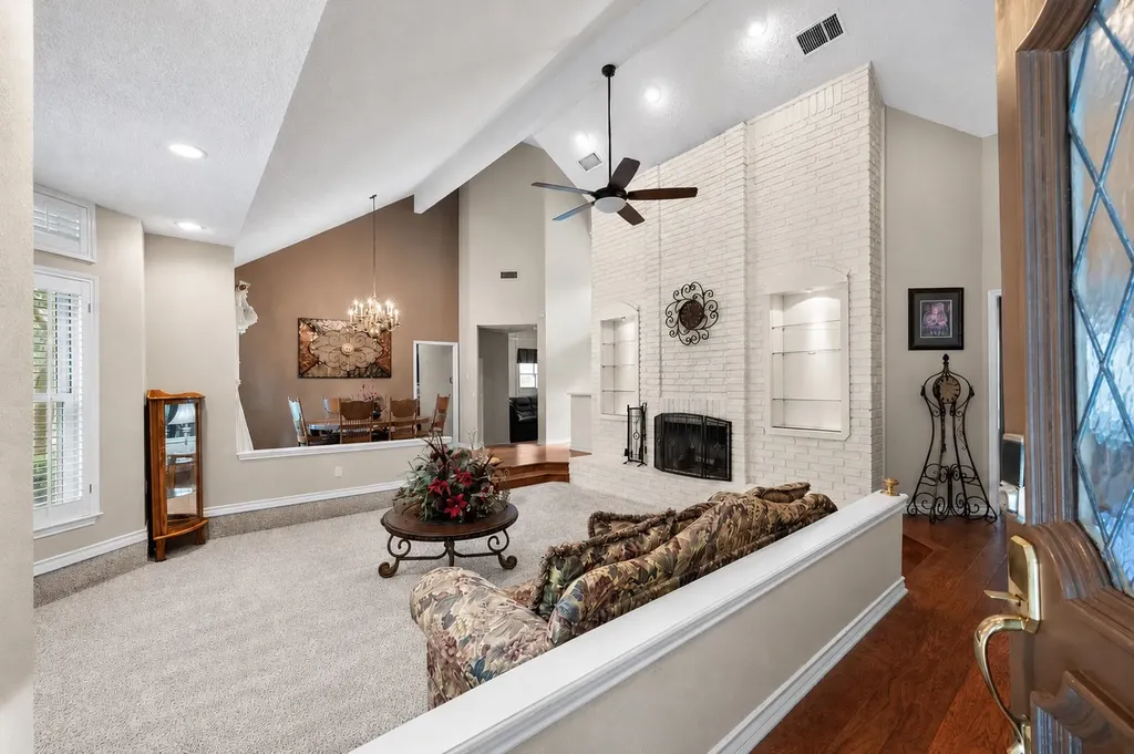 705 Kyle Drive Arlington TX 76011