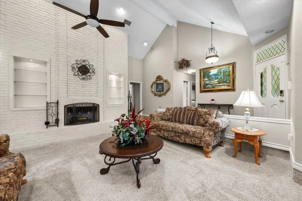 705 Kyle Drive Arlington TX 76011