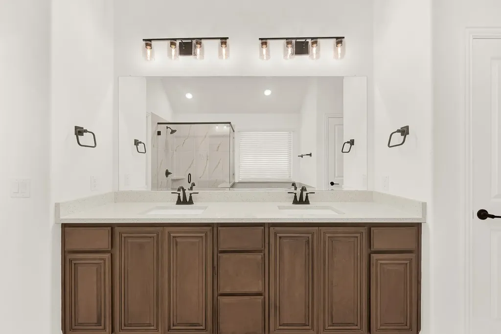 7312 Iris Road Aubrey TX 76227