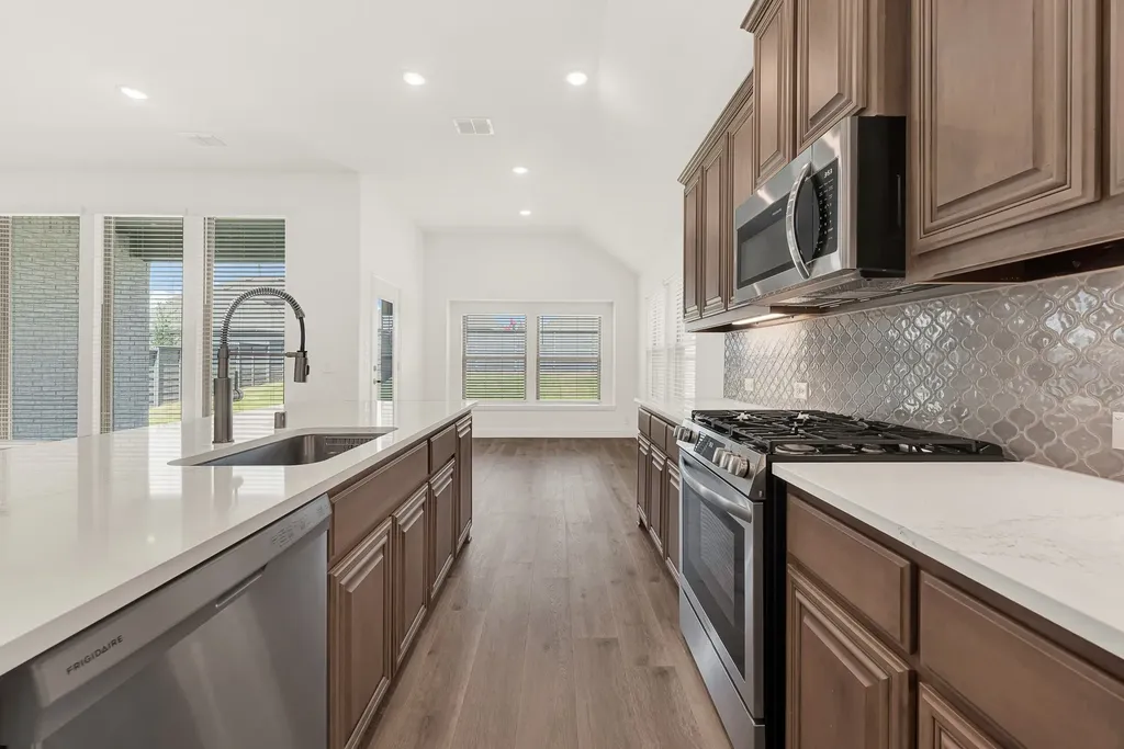 7312 Iris Road Aubrey TX 76227