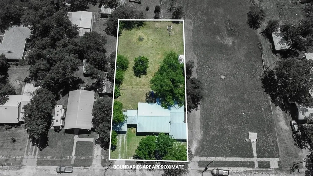 414 W Roberts Street Gorman TX 76454