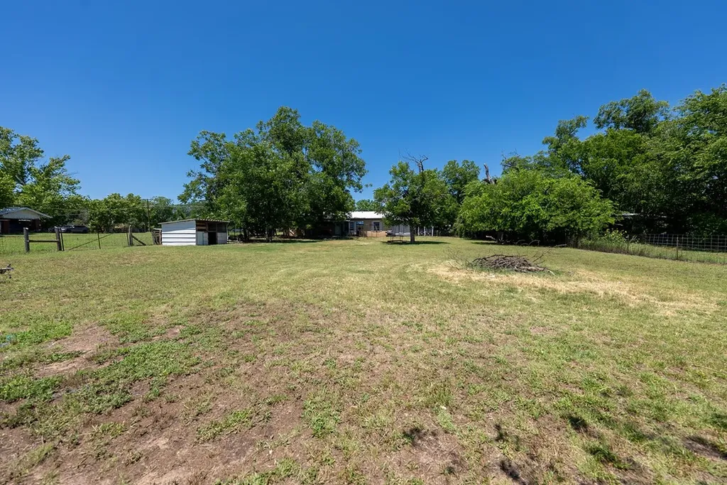 414 W Roberts Street Gorman TX 76454
