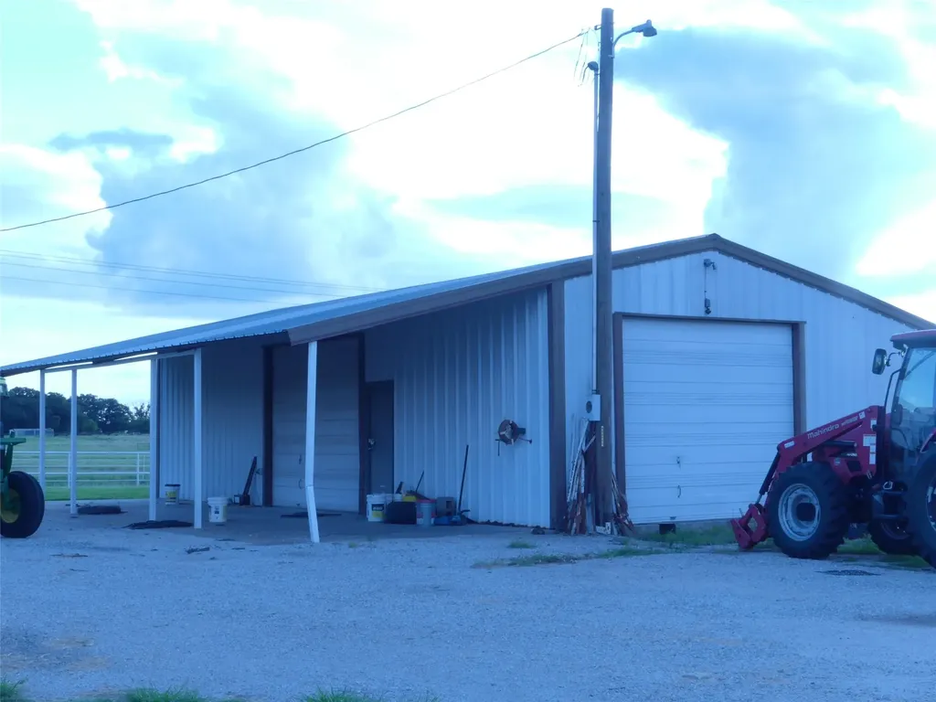 644 Macs Grocery Road Bowie TX 76230