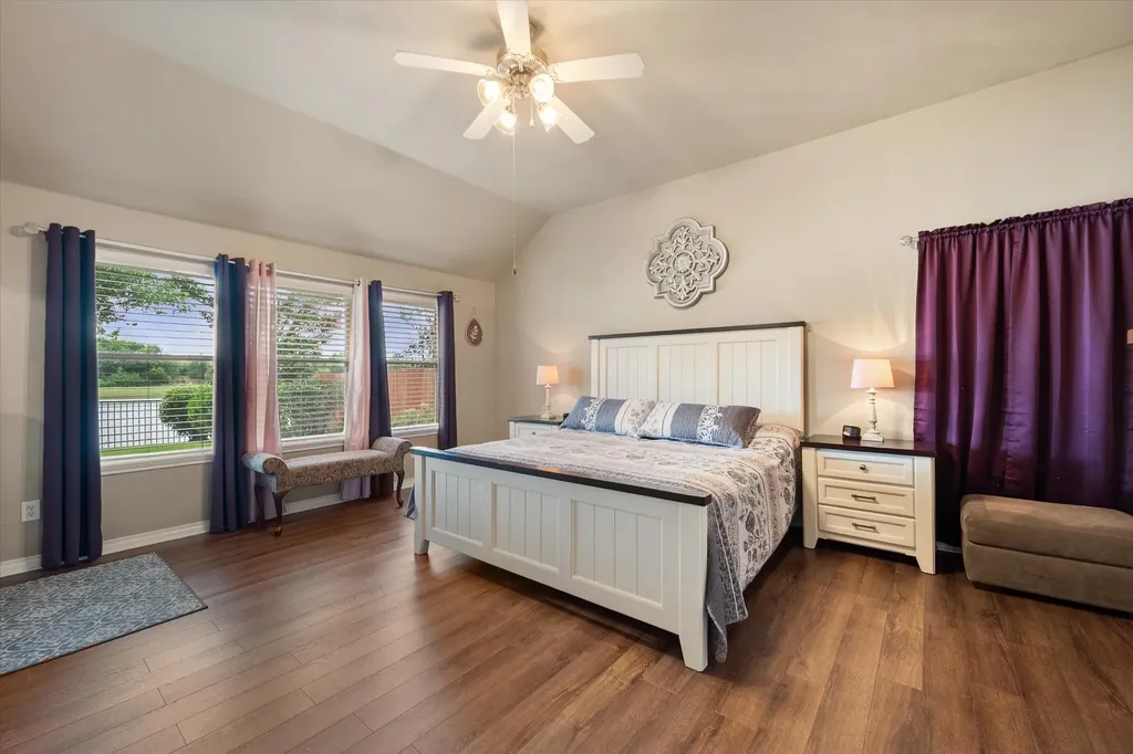 2739 Ferdinand Grand Prairie TX 75054