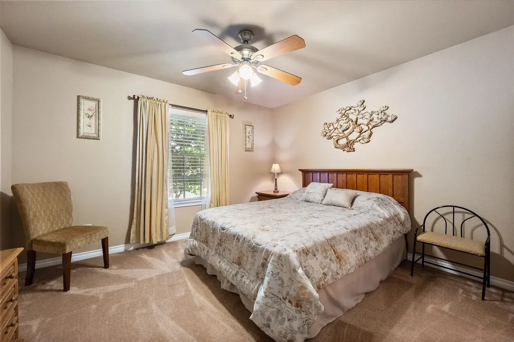 2739 Ferdinand Grand Prairie TX 75054