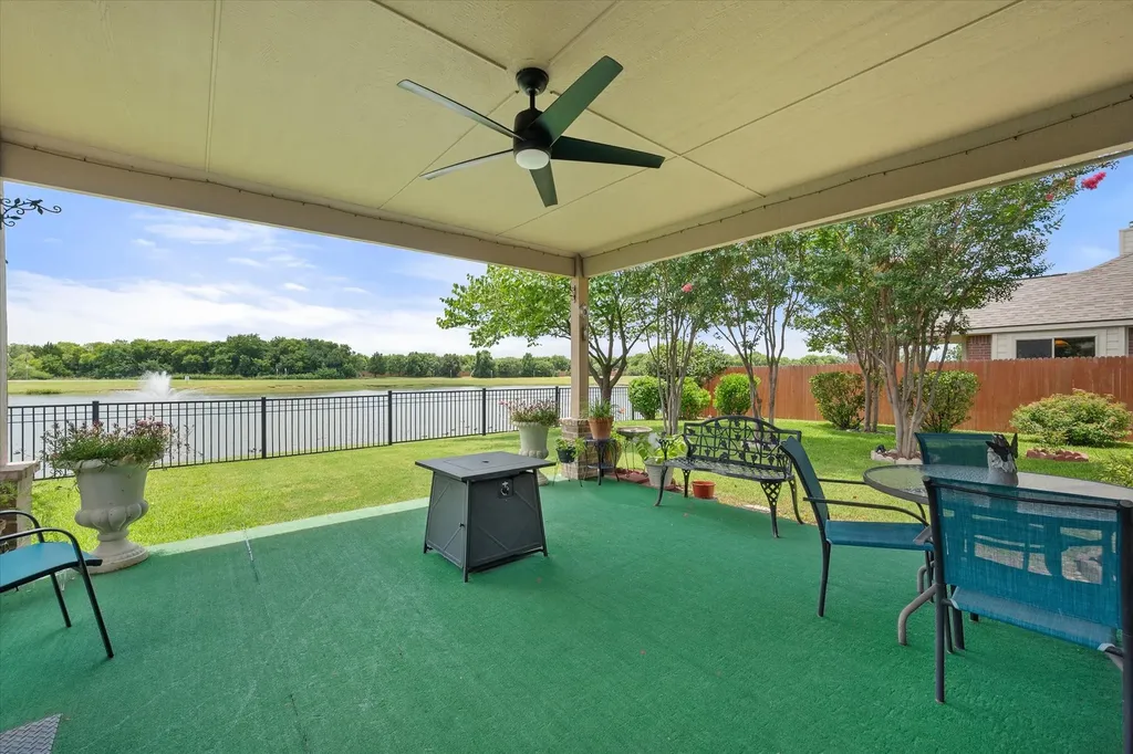 2739 Ferdinand Grand Prairie TX 75054