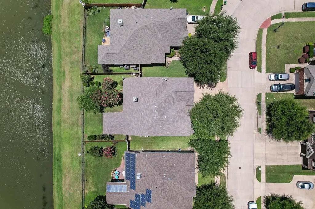 2739 Ferdinand Grand Prairie TX 75054