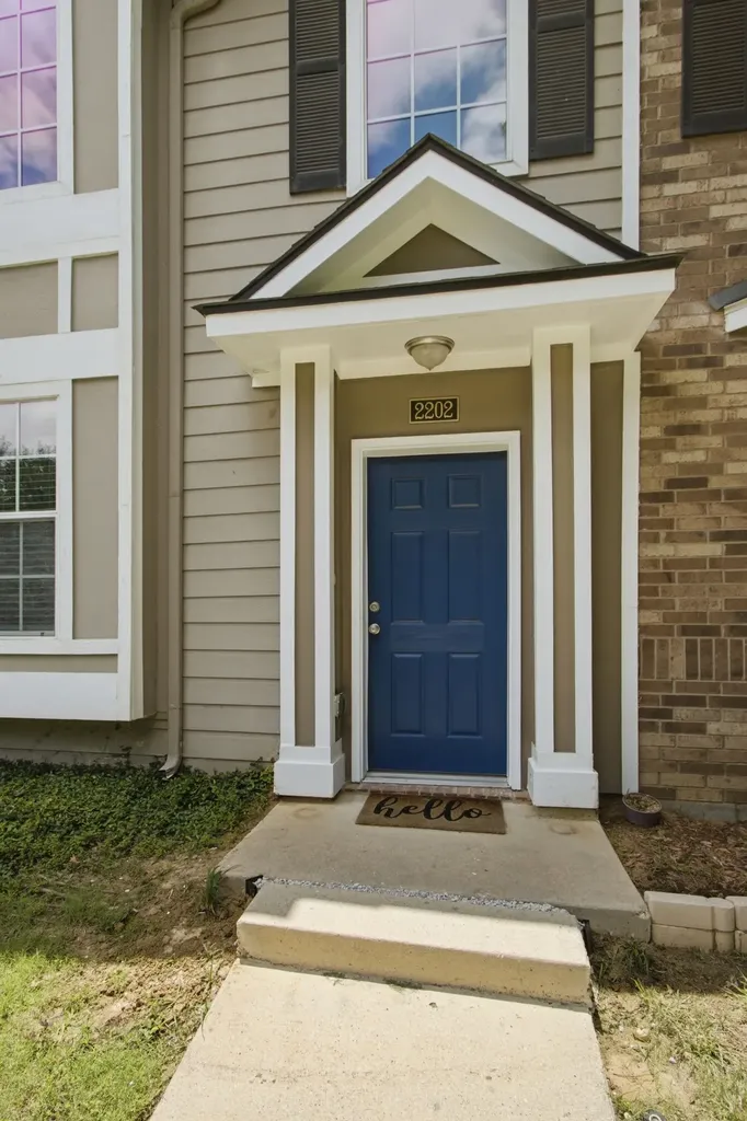 2202 Sandshell Street Bedford TX 76021