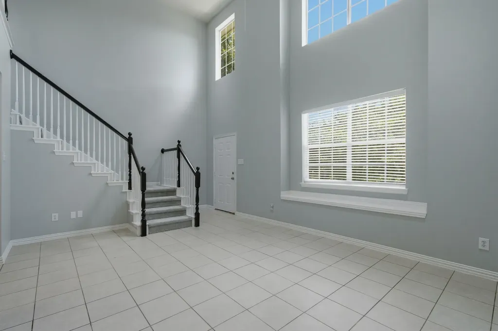 2202 Sandshell Street Bedford TX 76021