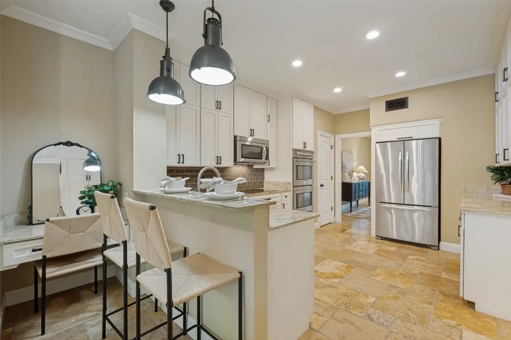 4390 Cochran Chapel Circle Dallas TX 75209