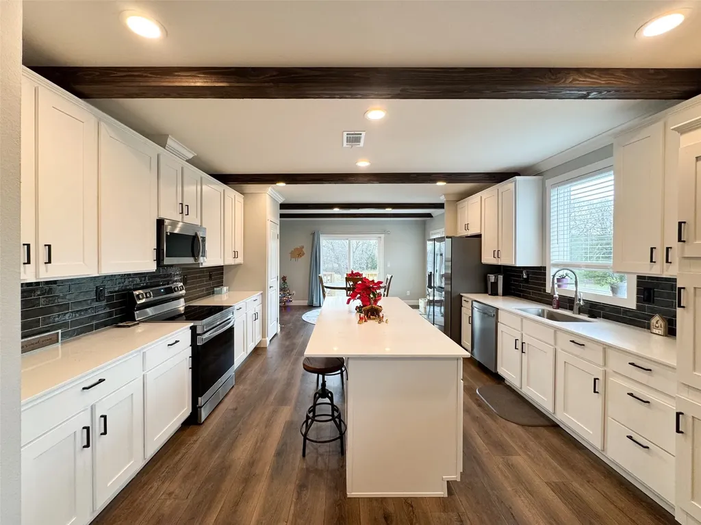 260 County Road 154 Gainesville TX 76240