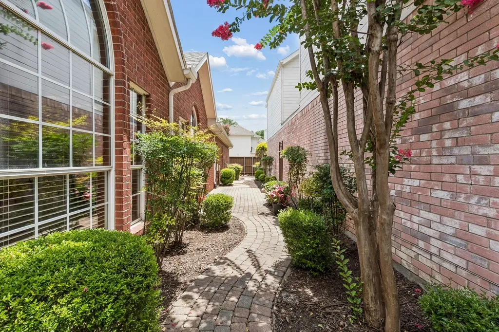 6852 High Field Trail Plano TX 75023