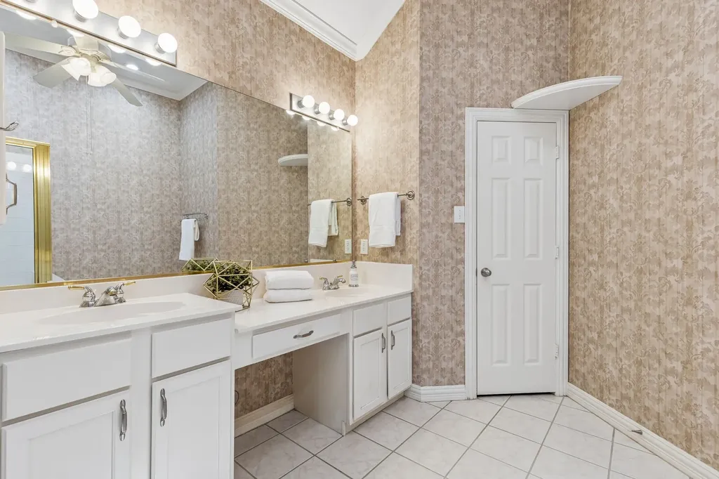 6852 High Field Trail Plano TX 75023