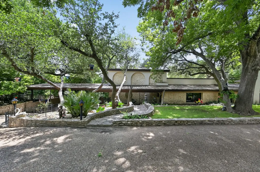 7044 Comanche Trail Austin TX 78732