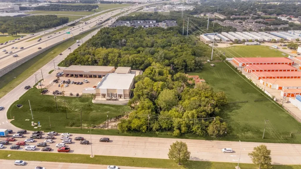 1200 W Pioneer Parkway Grand Prairie TX 75051