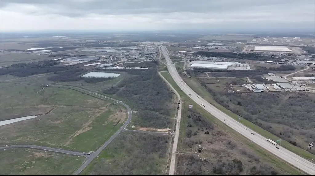 Lot 31 Waterfront Club Corsicana TX 75110