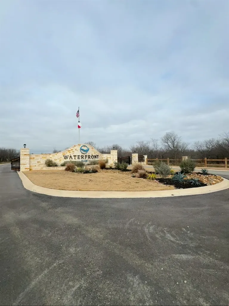 Lot 30 Waterfront Club Corsicana TX 75110