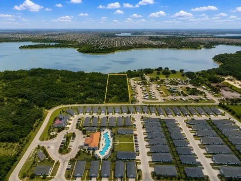 640 Lloyds Road Little Elm TX 75068