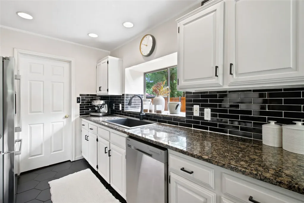 133 Edgewood Drive Coppell TX 75019