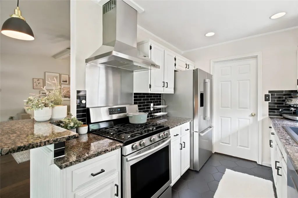 133 Edgewood Drive Coppell TX 75019