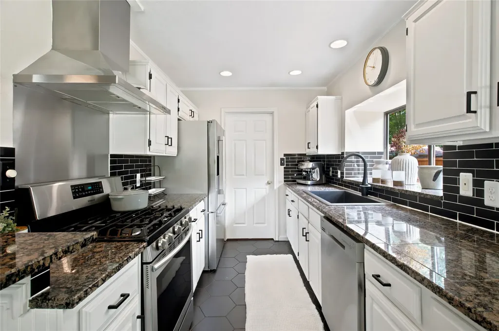 133 Edgewood Drive Coppell TX 75019