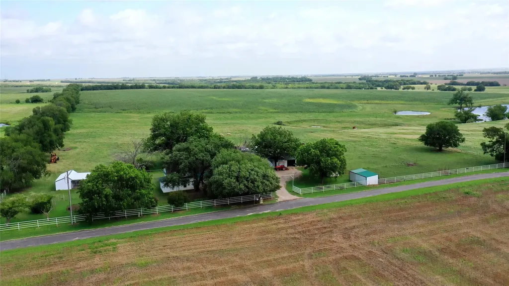 173 Hcr 1341 Hillsboro TX 76645