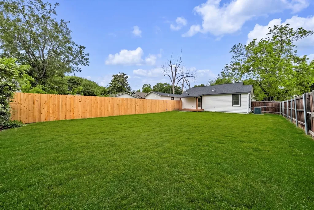 601 Pearson Avenue Mckinney TX 75069