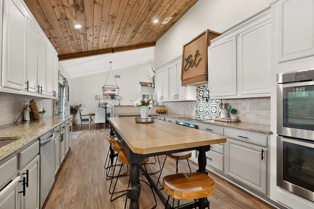 4689 County Road 2720 Caddo Mills TX 75135