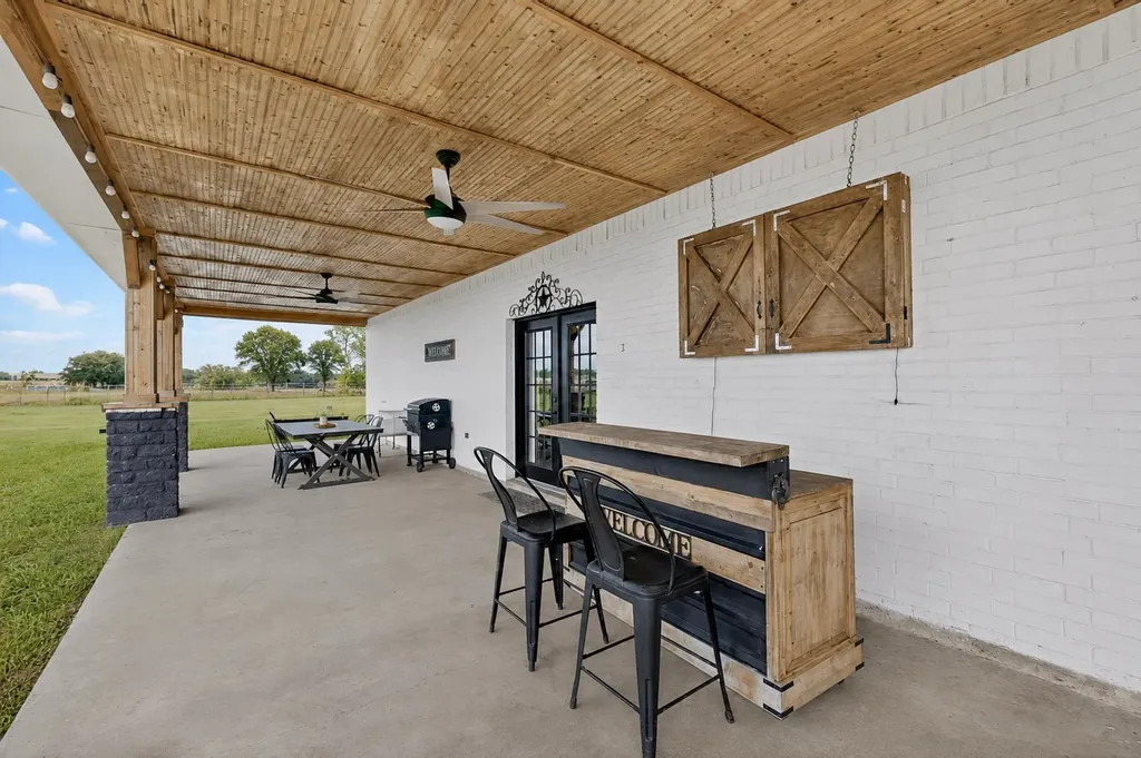 4689 County Road 2720 Caddo Mills TX 75135