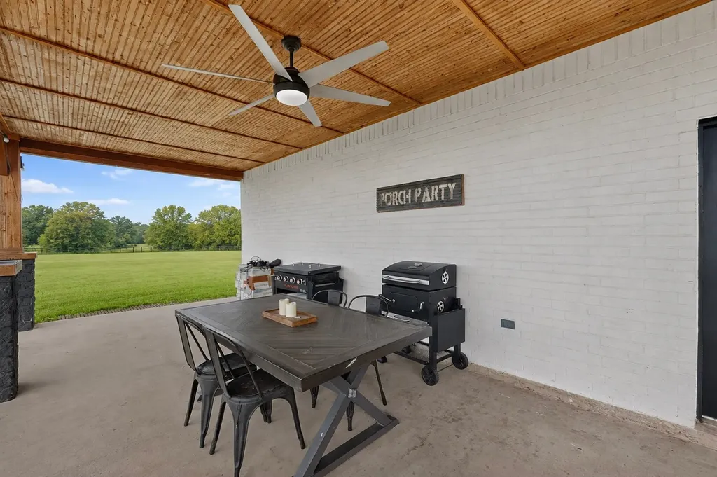 4689 County Road 2720 Caddo Mills TX 75135