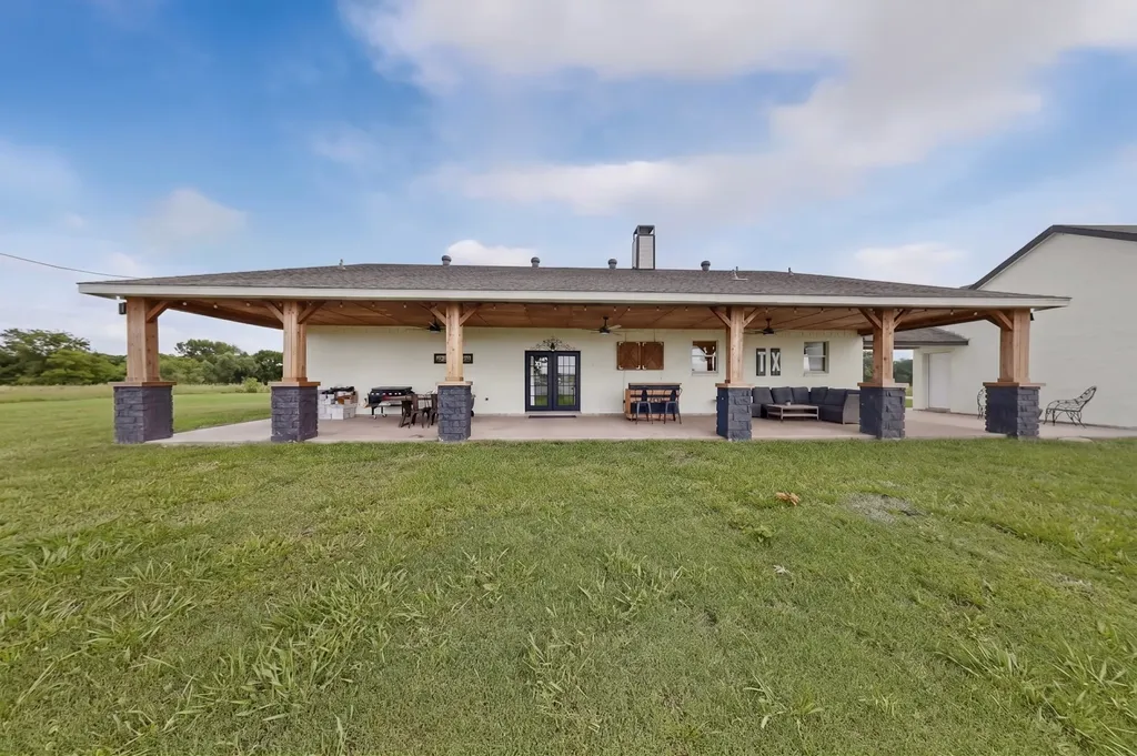4689 County Road 2720 Caddo Mills TX 75135