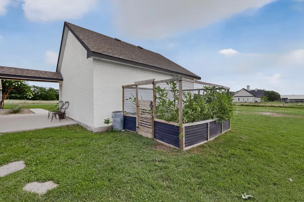 4689 County Road 2720 Caddo Mills TX 75135