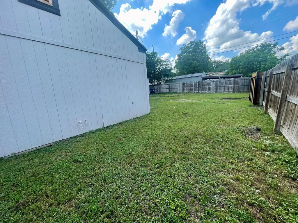 1733 Greenfield Avenue Fort Worth TX 76102