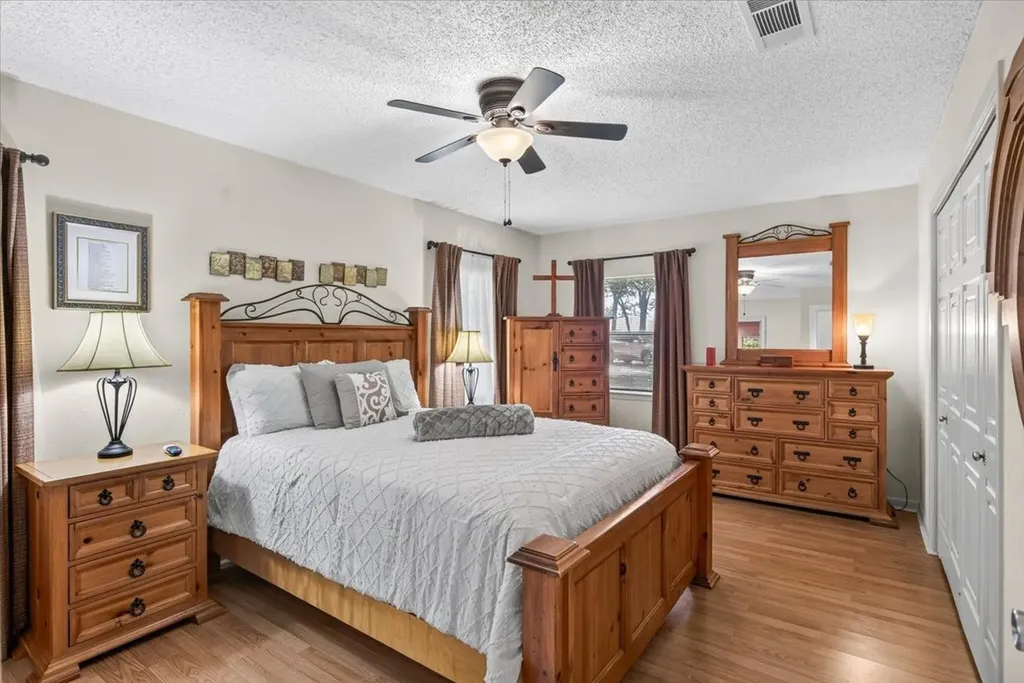120 Turners Circle Mabank TX 75156