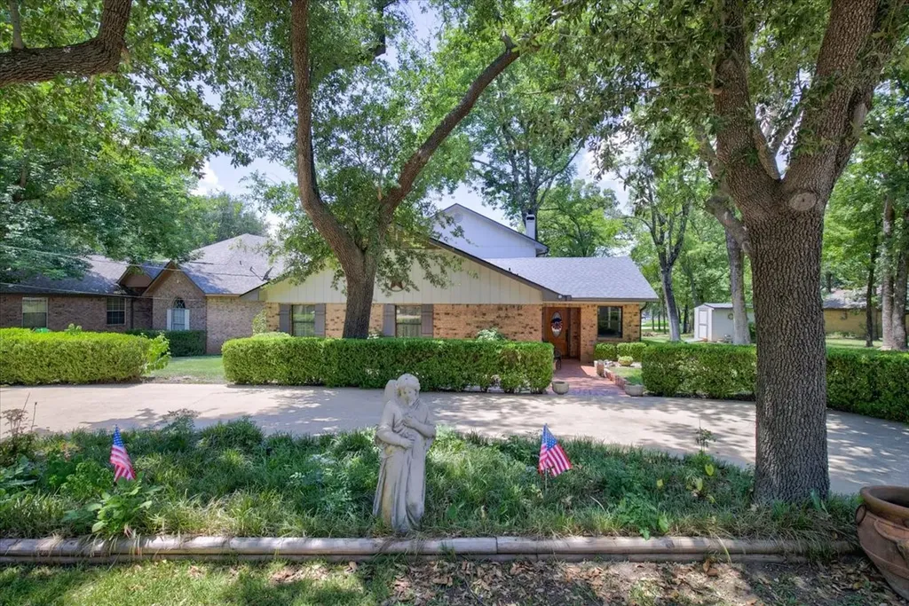 120 Turners Circle Mabank TX 75156