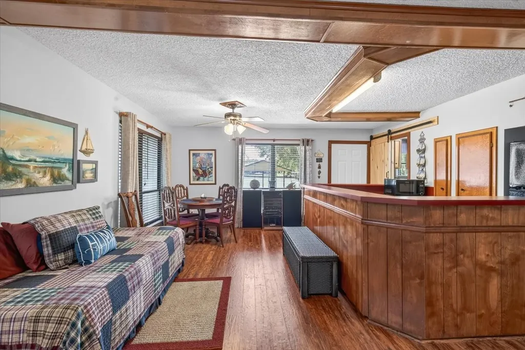 120 Turners Circle Mabank TX 75156