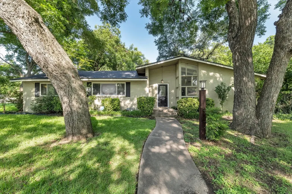 2500 N 42nd Street Waco TX 76710