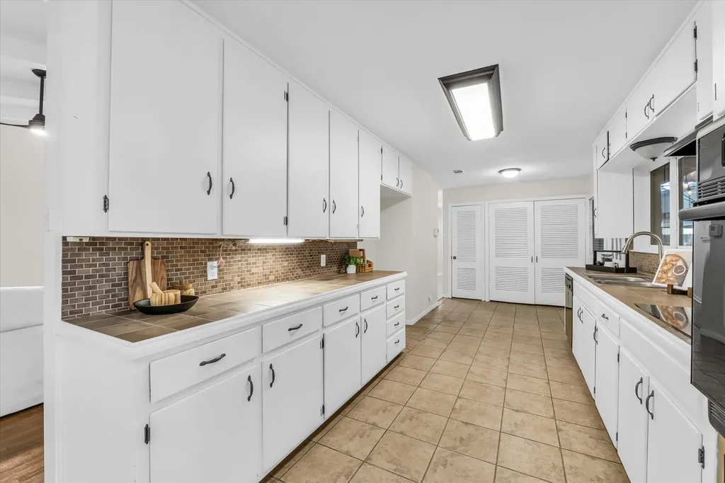 2500 N 42nd Street Waco TX 76710