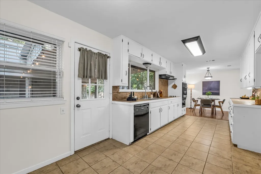2500 N 42nd Street Waco TX 76710